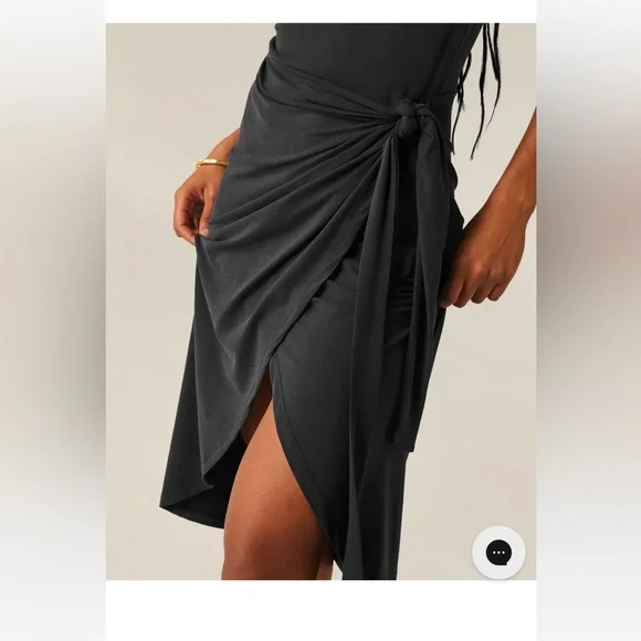 NWT Beyond Yoga tie waist midi dress. - Picture 7 of 7